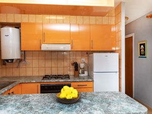 23846440-Ferienwohnung-4-L'Escala-300x225-1