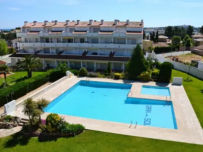 PoolOfHouse
