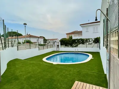 PoolOfHouse