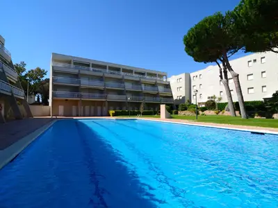PoolOfHouse