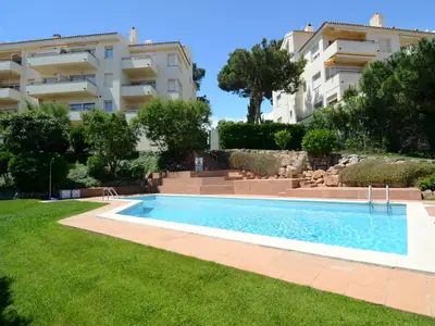PoolOfHouse