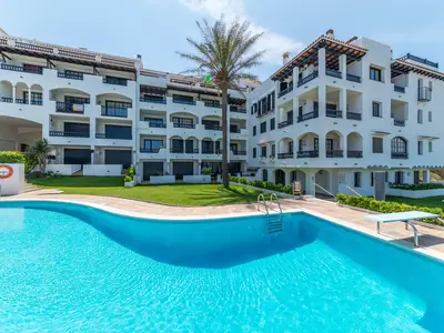PoolOfHouse
