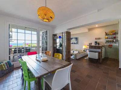 DiningRoom