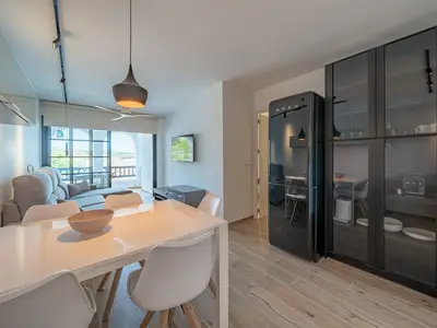 DiningRoom