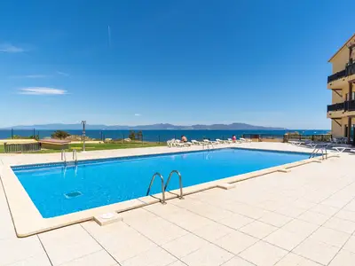 PoolOfHouse