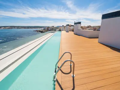 PoolOfHouse