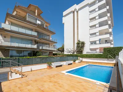 PoolOfHouse