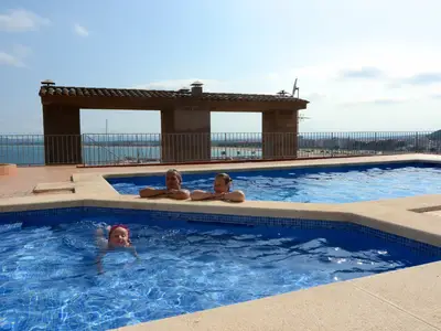 PoolOfHouse