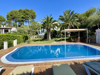 PoolOfHouse