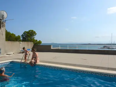 PoolOfHouse