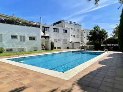 PoolOfHouse
