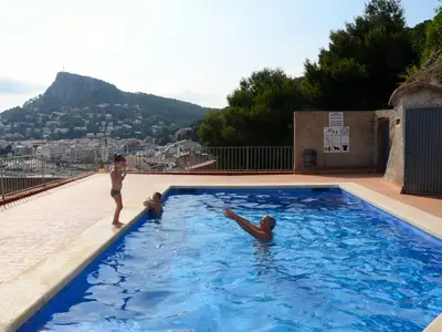 PoolOfHouse