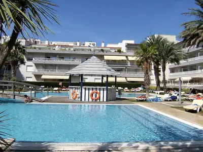 PoolOfHouse