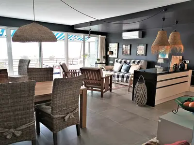 DiningRoom