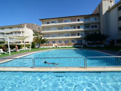 PoolOfHouse