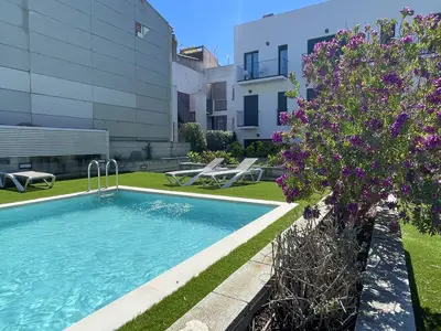 PoolOfHouse