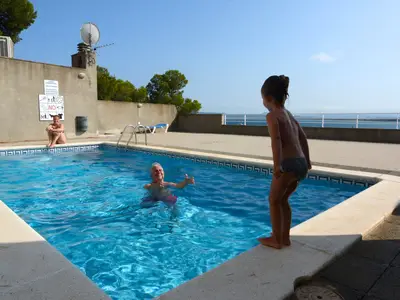 PoolOfHouse
