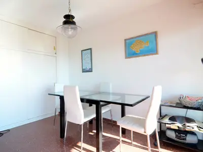 DiningRoom