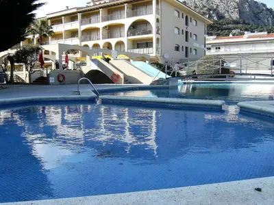 PoolOfHouse