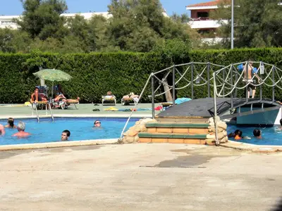 PoolOfHouse