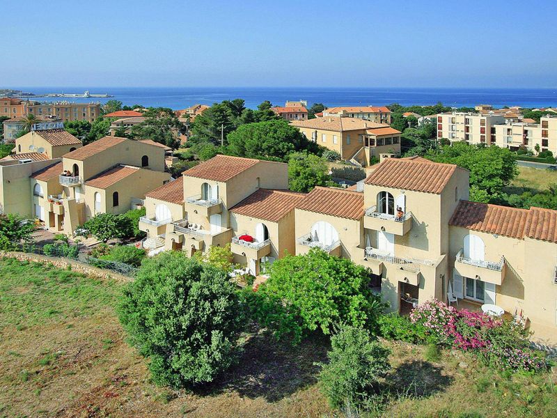 23373670-Ferienwohnung-2-L'Île Rousse-800x600-0