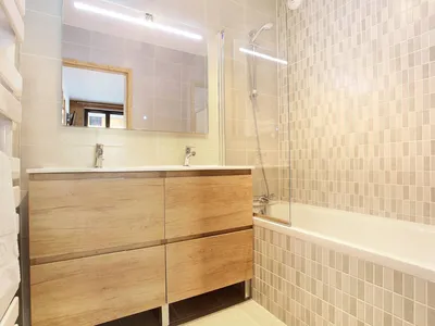 BathRoom BathRoom