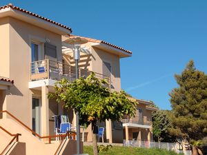 21720851-Ferienwohnung-6-La Londe-les-Maures-300x225-1