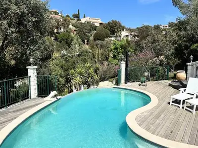 Ferienwohnung für 9 Personen (240 m²) in La Londe-les-Maures 2/10