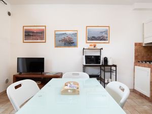 23977118-Ferienwohnung-6-La Maddalena-300x225-5