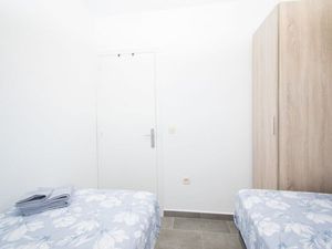 22633835-Ferienwohnung-5-La Mata-300x225-5