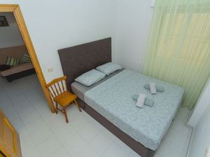 23426693-Ferienwohnung-4-La Mata-300x225-1