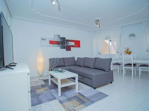 23464279-Ferienwohnung-4-La Mata-300x225-1