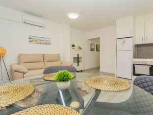 23993049-Ferienwohnung-4-La Mata-300x225-1