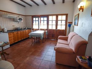 22694639-Ferienwohnung-3-La Orotava-300x225-5