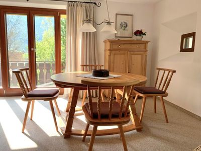 Eßtisch, Balkon mit großem Fenster und Doppeltür incl. Fliegengittern