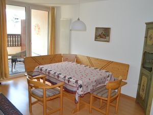 23607552-Ferienwohnung-2-La Punt Chamues-ch-300x225-4