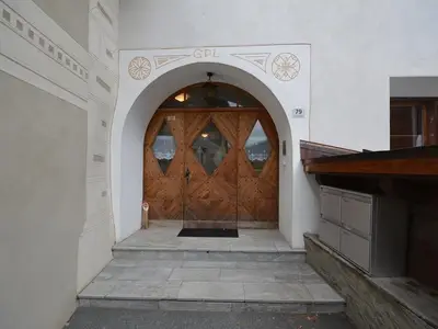 Porta chesa (Eingangstüre)