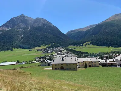 Blick vom Albula auf La Punt Chamues-ch