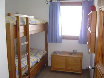 Schlafzimmer mit Stockbetten