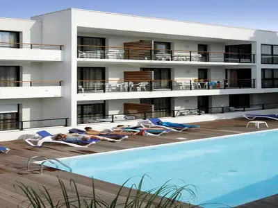 PoolOfHouse