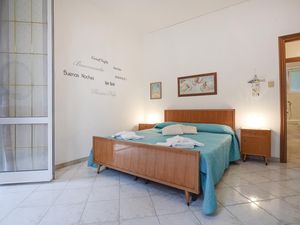 23729713-Ferienwohnung-5-La Spezia-300x225-3