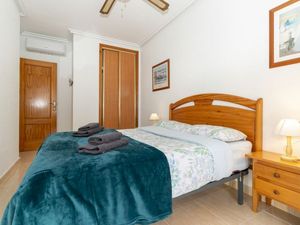 23543654-Ferienwohnung-4-La Zenia-300x225-4