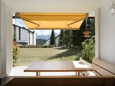 Ferienwohnung für 5 Personen in Laax 3/10
