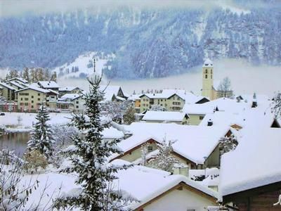 Blick vom Balkon auf Dorf