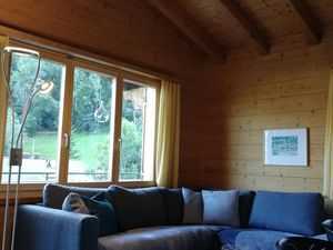 18413336-Ferienwohnung-4-Laax-300x225-4