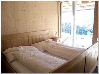 Schlafzimmer mit Doppelbett (Hüsler-Nest)