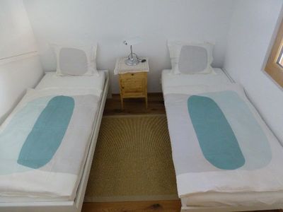 Schlafzimmer 2 mit zwei Einzelbetten