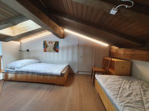 23146995-Ferienwohnung-6-Laax-300x225-3