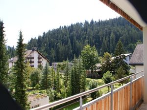 23146961-Ferienwohnung-4-Laax-300x225-3