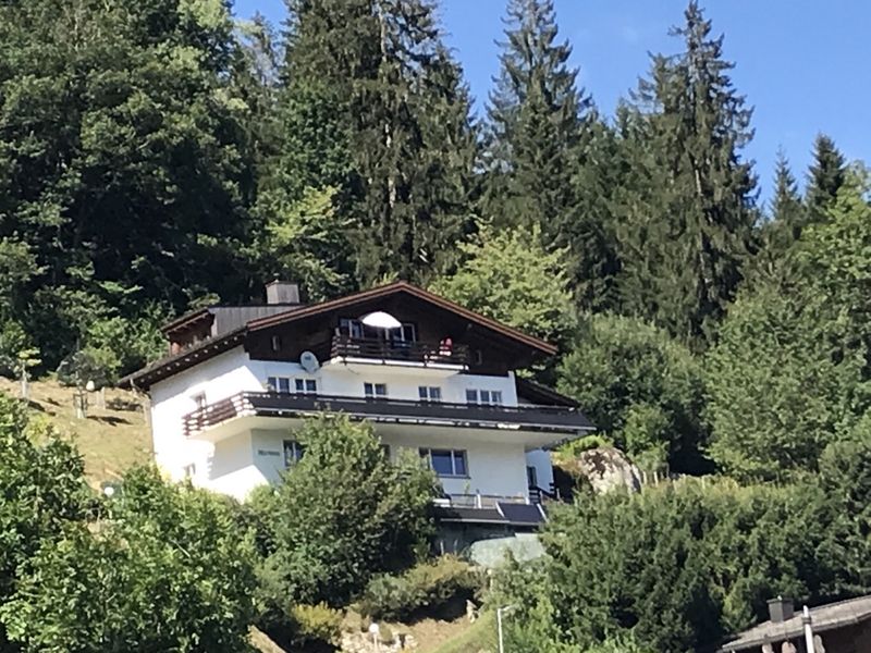 21745627-Ferienwohnung-6-Laax-800x600-1